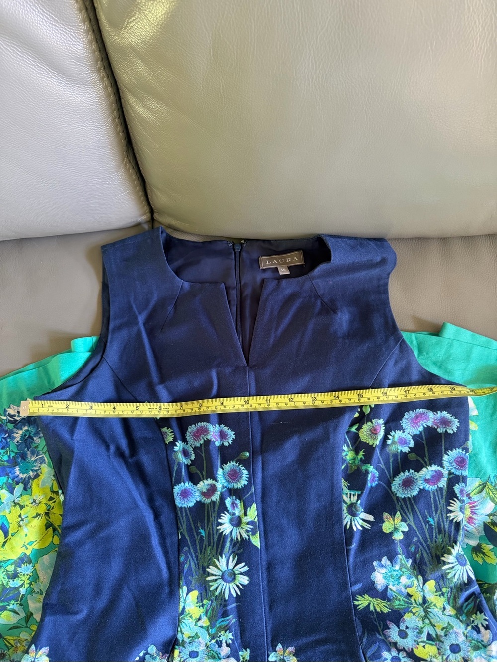 Laura | Navy to Teal Floral Fit-and-Flare Dress Size 12 - Picture 4 of 16